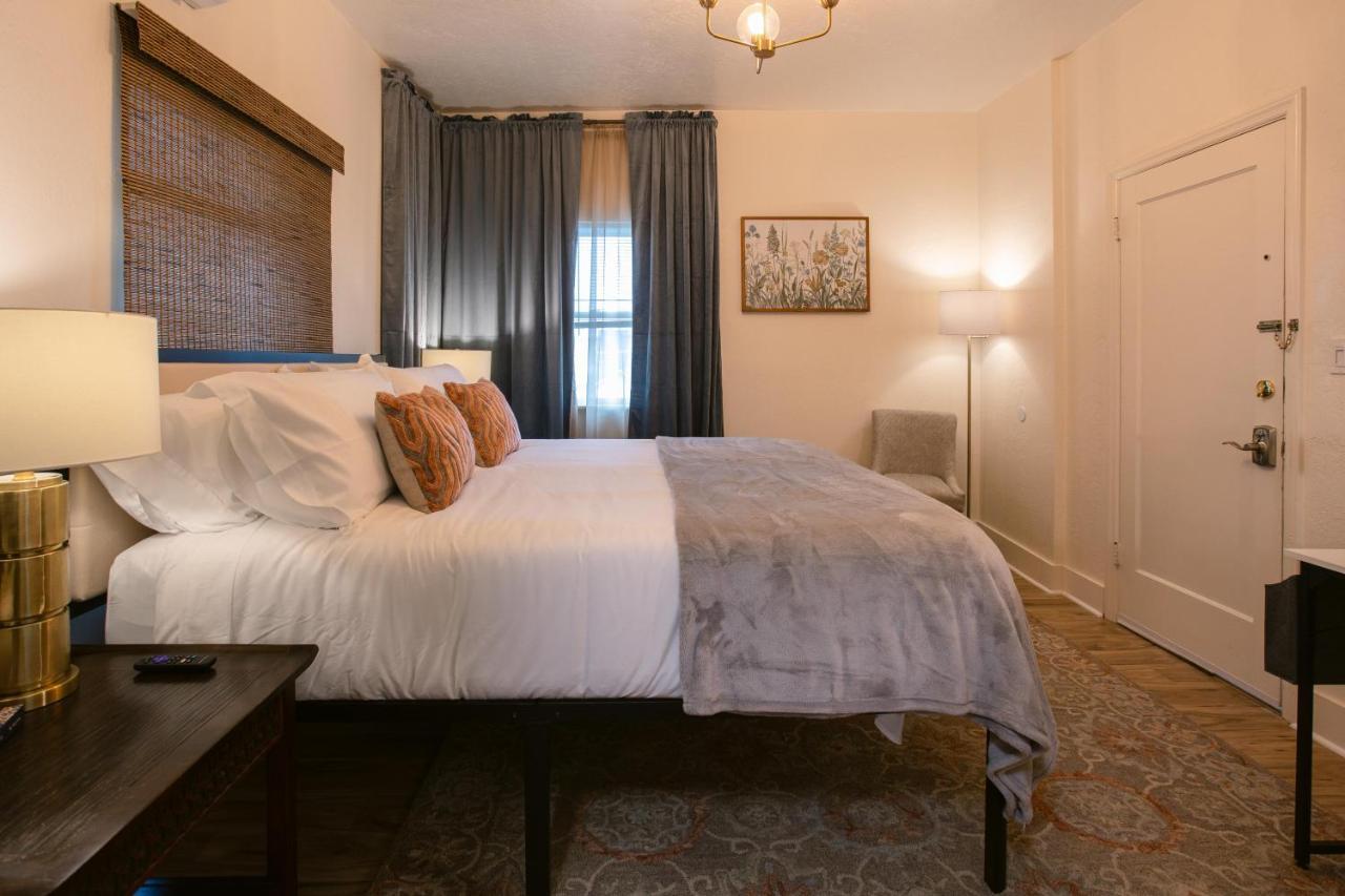 Oakdale Suites - Master Property Medford Esterno foto